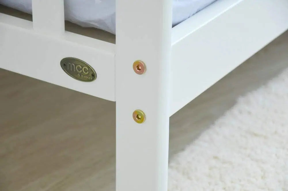 Montana Organic Solid Pine Toddler Bed